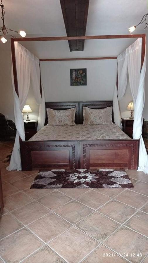 Guesthouse Athanasiou Като-Лутраки Экстерьер фото