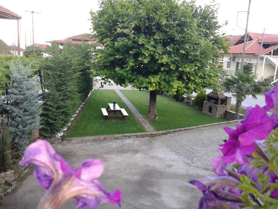 Guesthouse Athanasiou Като-Лутраки Экстерьер фото